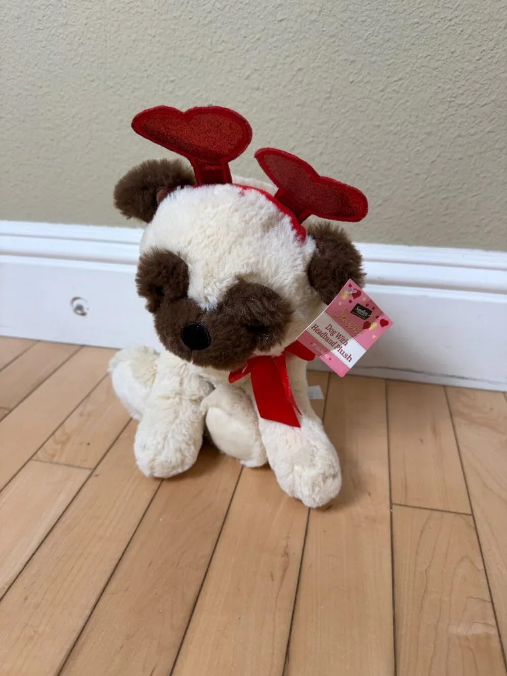 Signature Seasons Plush Stuffed Pug Dog Valentine's Day Heart Theme new NWT